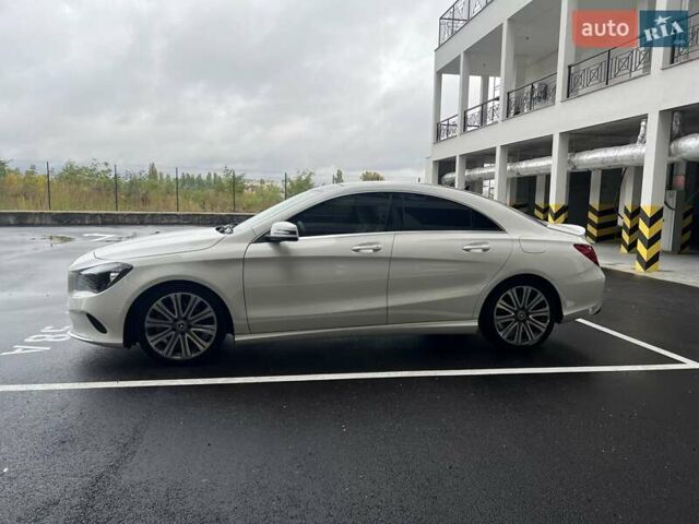 Белый Мерседес ЦЛА-класс, объемом двигателя 1.99 л и пробегом 67 тыс. км за 18000 $, фото 5 на Automoto.ua