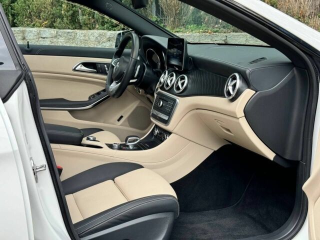 Білий Мерседес ЦЛА-клас, об'ємом двигуна 2 л та пробігом 22 тис. км за 32000 $, фото 7 на Automoto.ua