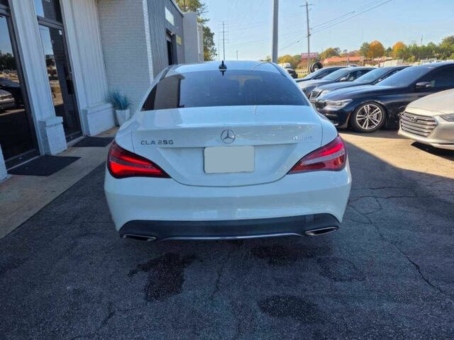 Белый Мерседес ЦЛА-класс, объемом двигателя 2 л и пробегом 31 тыс. км за 14200 $, фото 4 на Automoto.ua