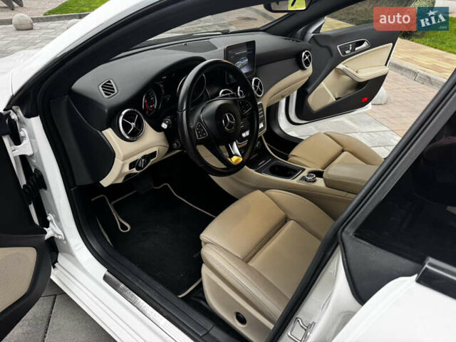 Белый Мерседес ЦЛА-класс, объемом двигателя 2 л и пробегом 95 тыс. км за 16999 $, фото 8 на Automoto.ua