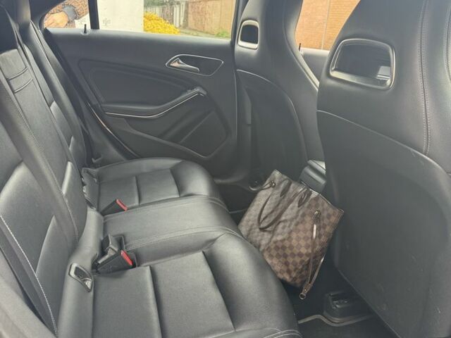 Белый Мерседес ЦЛА-класс, объемом двигателя 2 л и пробегом 105 тыс. км за 19900 $, фото 13 на Automoto.ua