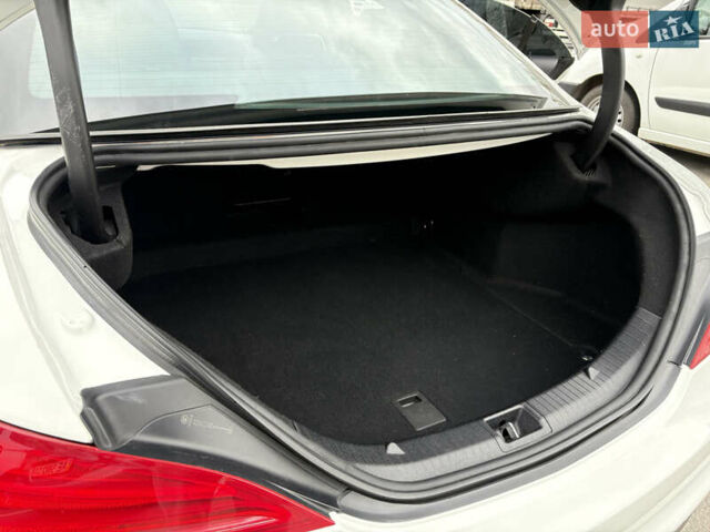 Белый Мерседес ЦЛА-класс, объемом двигателя 1.99 л и пробегом 97 тыс. км за 21000 $, фото 10 на Automoto.ua