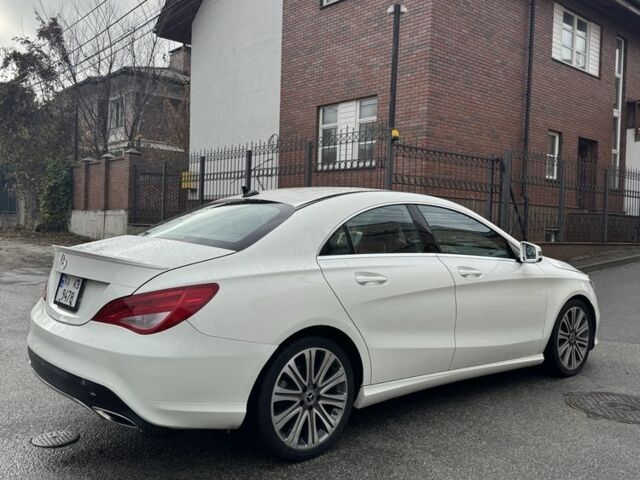 Белый Мерседес ЦЛА-класс, объемом двигателя 2 л и пробегом 105 тыс. км за 19900 $, фото 2 на Automoto.ua