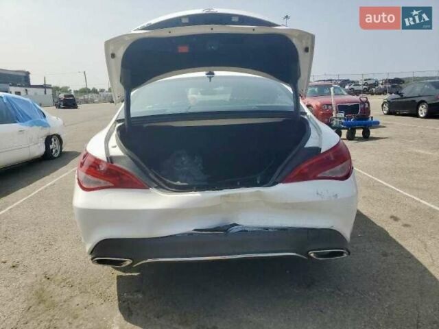 Белый Мерседес ЦЛА-класс, объемом двигателя 1.99 л и пробегом 88 тыс. км за 21200 $, фото 2 на Automoto.ua