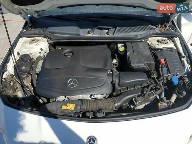 Белый Мерседес ЦЛА-класс, объемом двигателя 1.99 л и пробегом 96 тыс. км за 3900 $, фото 10 на Automoto.ua