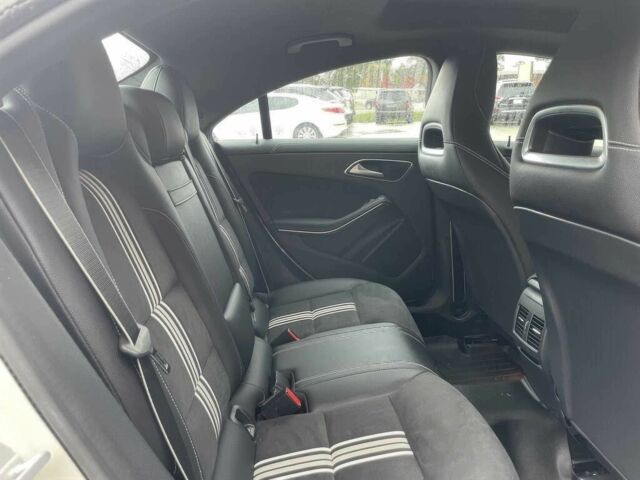 Білий Мерседес ЦЛА-клас, об'ємом двигуна 2 л та пробігом 37 тис. км за 14300 $, фото 10 на Automoto.ua