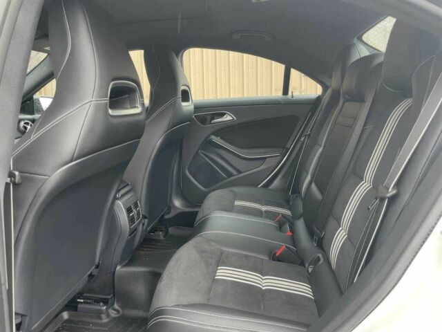 Білий Мерседес ЦЛА-клас, об'ємом двигуна 2 л та пробігом 37 тис. км за 14300 $, фото 9 на Automoto.ua