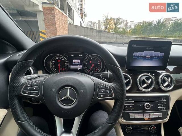 Белый Мерседес ЦЛА-класс, объемом двигателя 1.99 л и пробегом 67 тыс. км за 18000 $, фото 32 на Automoto.ua