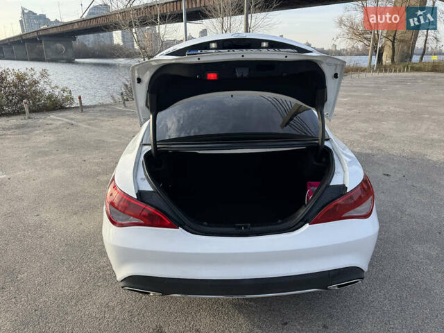 Белый Мерседес ЦЛА-класс, объемом двигателя 1.99 л и пробегом 79 тыс. км за 19700 $, фото 38 на Automoto.ua