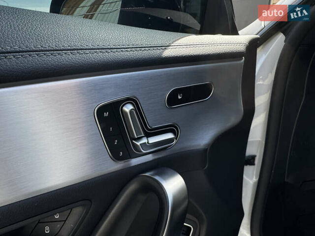 Белый Мерседес ЦЛА-класс, объемом двигателя 2 л и пробегом 83 тыс. км за 41500 $, фото 36 на Automoto.ua