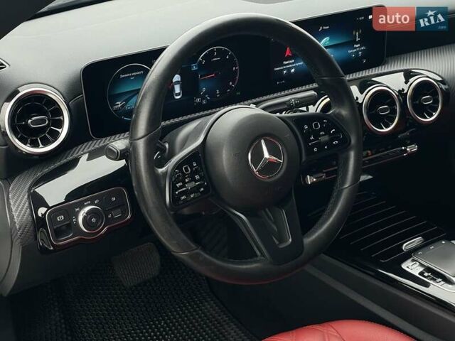 Мерседес ЦЛА-класс 2019 в Киеве на Automoto.ua Белый Мерседес ЦЛА-класс, объемом двигателя 1.46 л и пробегом 145 тыс. км за 31990 $, фото 27 на Automoto.ua