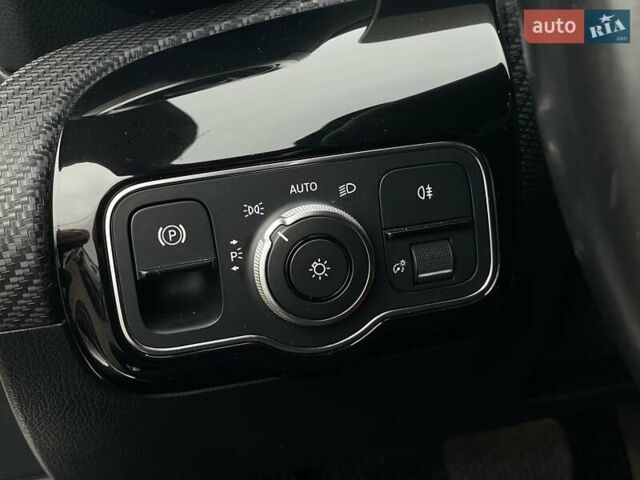 Мерседес ЦЛА-класс 2019 в Киеве на Automoto.ua Белый Мерседес ЦЛА-класс, объемом двигателя 1.46 л и пробегом 145 тыс. км за 31990 $, фото 28 на Automoto.ua