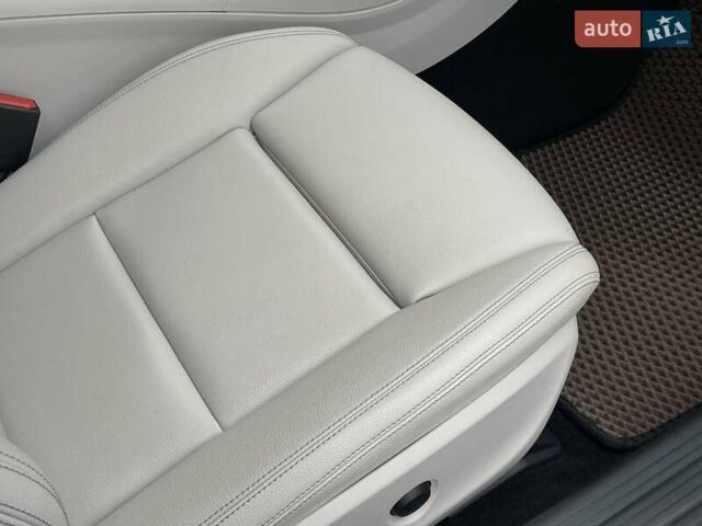 Белый Мерседес ЦЛА-класс, объемом двигателя 1.99 л и пробегом 95 тыс. км за 20800 $, фото 34 на Automoto.ua