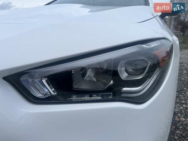 Білий Мерседес ЦЛА-клас, об'ємом двигуна 2 л та пробігом 89 тис. км за 30210 $, фото 4 на Automoto.ua