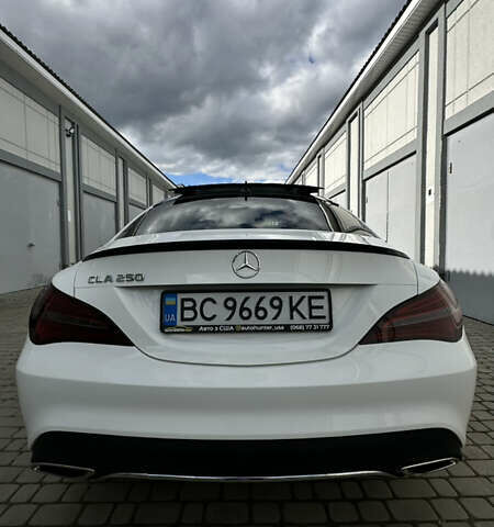 Мерседес ЦЛА-класс 2019 в Львове на Automoto.ua Белый Мерседес ЦЛА-класс, объемом двигателя 1.99 л и пробегом 123 тыс. км за 20500 $, фото 2 на Automoto.ua