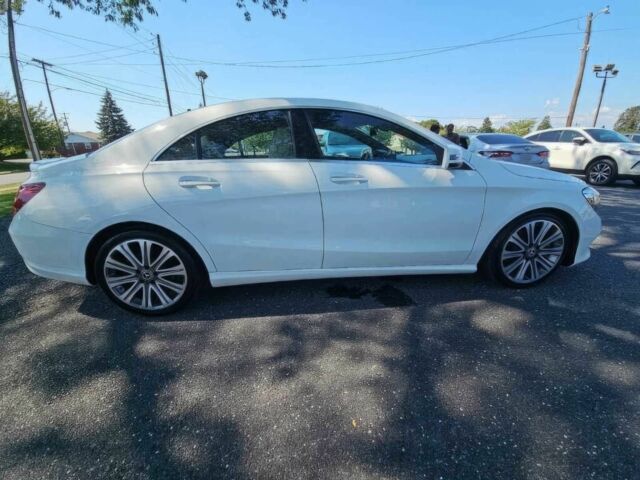 Білий Мерседес ЦЛА-клас, об'ємом двигуна 2 л та пробігом 50 тис. км за 12800 $, фото 3 на Automoto.ua