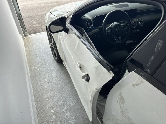 Белый Мерседес ЦЛА-класс, объемом двигателя 0 л и пробегом 89 тыс. км за 20698 $, фото 1 на Automoto.ua