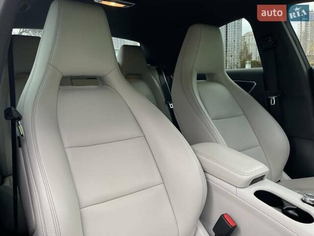 Белый Мерседес ЦЛА-класс, объемом двигателя 1.99 л и пробегом 95 тыс. км за 20800 $, фото 35 на Automoto.ua