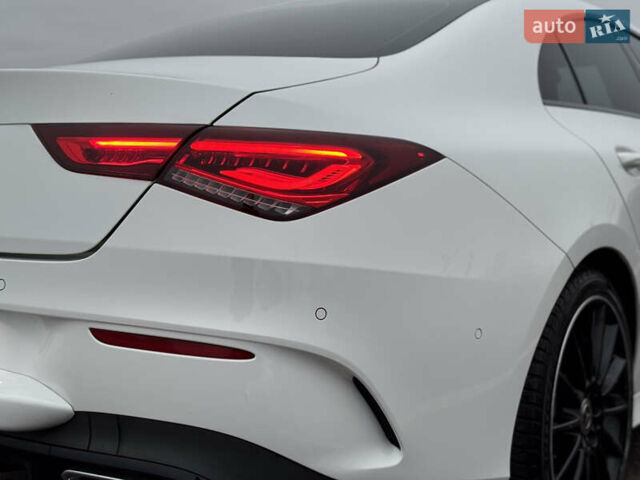 Белый Мерседес ЦЛА-класс, объемом двигателя 1.99 л и пробегом 116 тыс. км за 36000 $, фото 5 на Automoto.ua