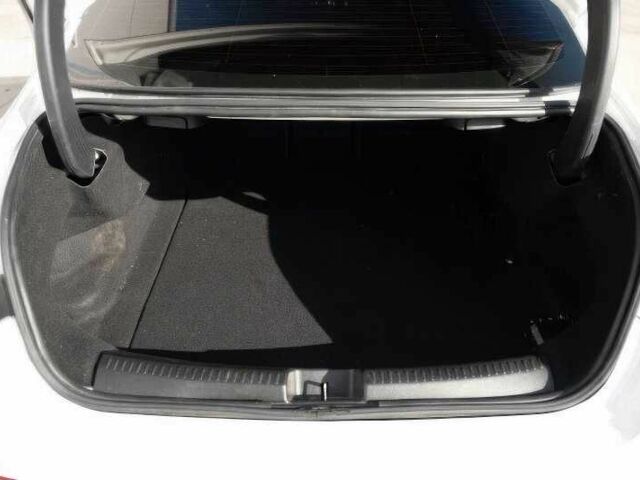 Білий Мерседес ЦЛА-клас, об'ємом двигуна 2 л та пробігом 45 тис. км за 15000 $, фото 8 на Automoto.ua