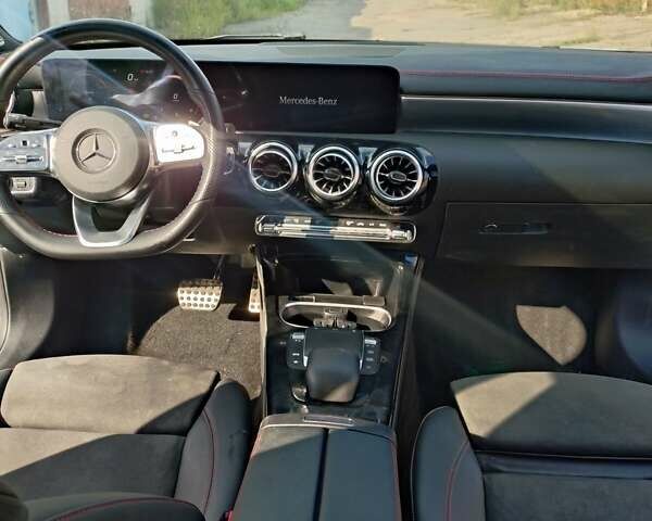 Белый Мерседес ЦЛА-класс, объемом двигателя 1.99 л и пробегом 55 тыс. км за 32000 $, фото 6 на Automoto.ua