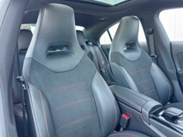 Белый Мерседес ЦЛА-класс, объемом двигателя 2 л и пробегом 45 тыс. км за 10950 $, фото 18 на Automoto.ua