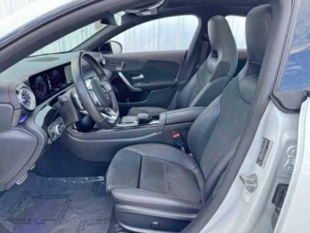 Белый Мерседес ЦЛА-класс, объемом двигателя 2 л и пробегом 45 тыс. км за 10950 $, фото 13 на Automoto.ua