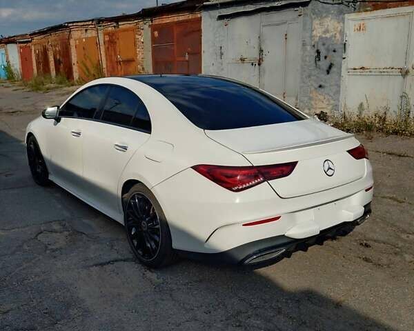 Белый Мерседес ЦЛА-класс, объемом двигателя 1.99 л и пробегом 55 тыс. км за 32000 $, фото 1 на Automoto.ua