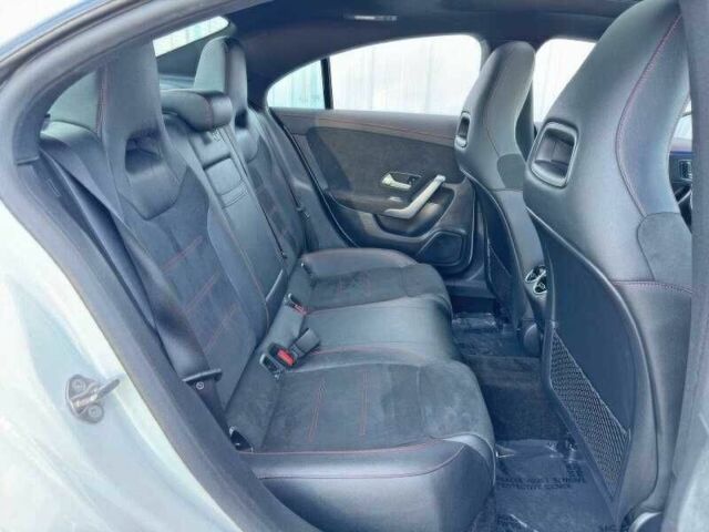 Белый Мерседес ЦЛА-класс, объемом двигателя 2 л и пробегом 45 тыс. км за 10950 $, фото 19 на Automoto.ua