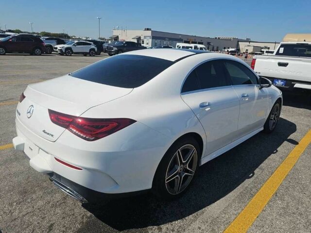 Білий Мерседес ЦЛА-клас, об'ємом двигуна 0 л та пробігом 32 тис. км за 30000 $, фото 4 на Automoto.ua