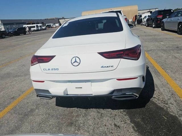 Білий Мерседес ЦЛА-клас, об'ємом двигуна 0 л та пробігом 32 тис. км за 30000 $, фото 5 на Automoto.ua