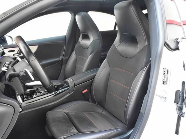 Белый Мерседес ЦЛА-класс, объемом двигателя 2 л и пробегом 28 тыс. км за 11200 $, фото 7 на Automoto.ua