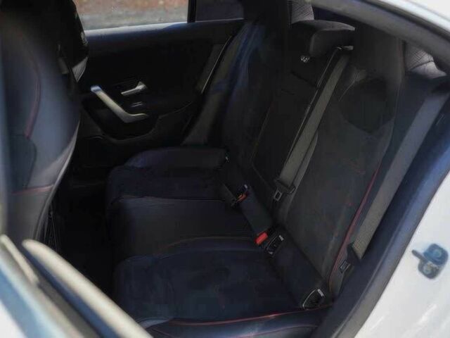 Белый Мерседес ЦЛА-класс, объемом двигателя 2 л и пробегом 11 тыс. км за 12000 $, фото 13 на Automoto.ua