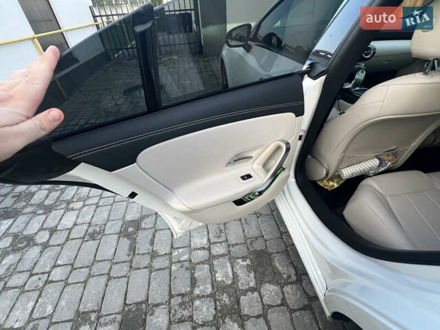 Білий Мерседес ЦЛА-клас, об'ємом двигуна 2 л та пробігом 20 тис. км за 50000 $, фото 12 на Automoto.ua