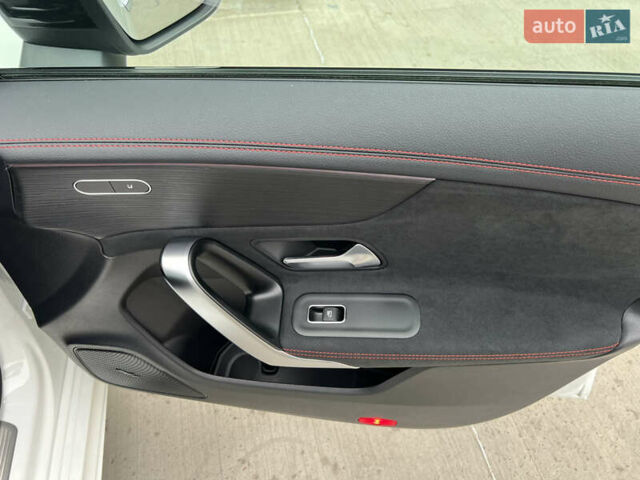 Мерседес ЦЛА-класс 2025 в Киеве на Automoto.ua Белый Мерседес ЦЛА-класс, объемом двигателя 1.95 л и пробегом 1 тыс. км за 65000 $, фото 50 на Automoto.ua