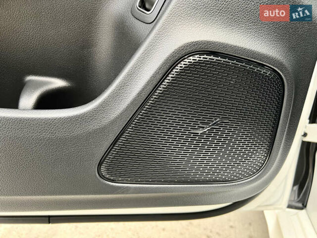 Мерседес ЦЛА-класс 2025 в Киеве на Automoto.ua Белый Мерседес ЦЛА-класс, объемом двигателя 1.95 л и пробегом 1 тыс. км за 65000 $, фото 20 на Automoto.ua