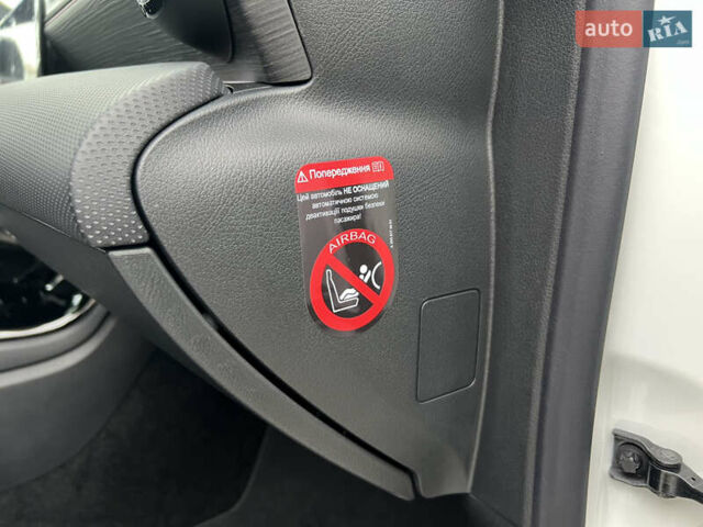 Мерседес ЦЛА-класс 2025 в Киеве на Automoto.ua Белый Мерседес ЦЛА-класс, объемом двигателя 1.95 л и пробегом 1 тыс. км за 65000 $, фото 53 на Automoto.ua