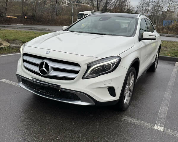 Белый Мерседес ЦЛА-класс, объемом двигателя 2.2 л и пробегом 119 тыс. км за 20500 $, фото 2 на Automoto.ua