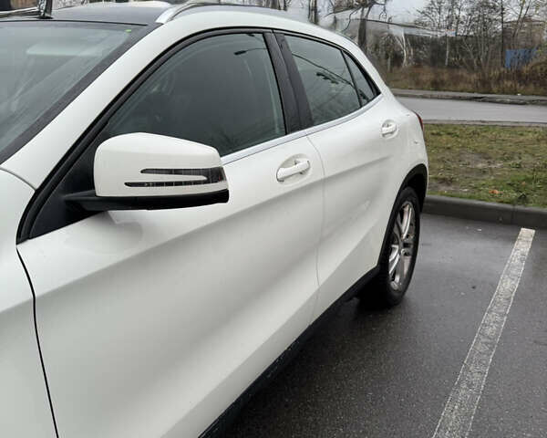 Белый Мерседес ЦЛА-класс, объемом двигателя 2.2 л и пробегом 119 тыс. км за 20500 $, фото 8 на Automoto.ua