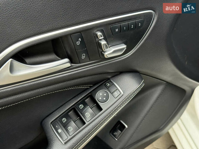 Белый Мерседес ЦЛА-класс, объемом двигателя 2.14 л и пробегом 136 тыс. км за 20500 $, фото 30 на Automoto.ua