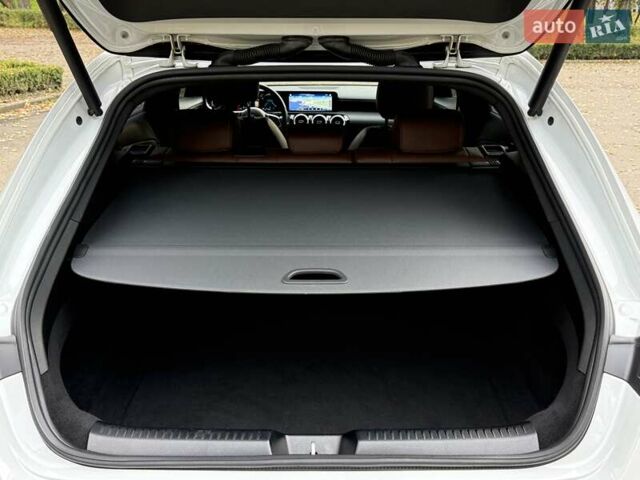 Белый Мерседес ЦЛА-класс, объемом двигателя 2 л и пробегом 160 тыс. км за 25950 $, фото 73 на Automoto.ua