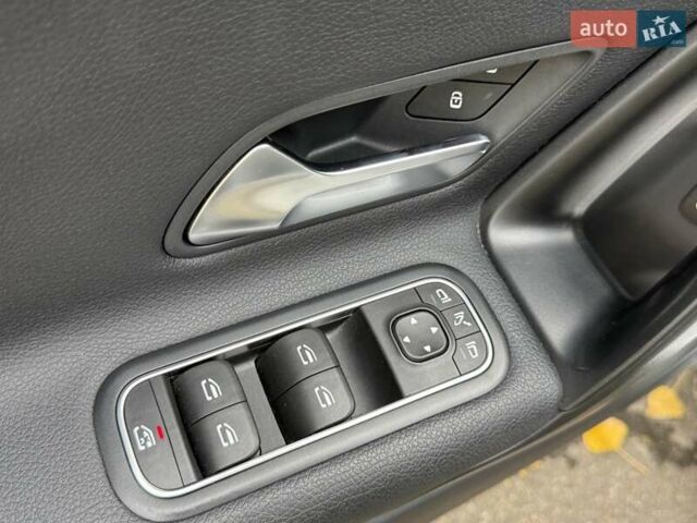 Белый Мерседес ЦЛА-класс, объемом двигателя 2 л и пробегом 160 тыс. км за 25950 $, фото 59 на Automoto.ua