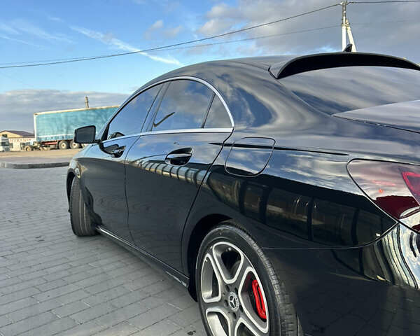 Черный Мерседес ЦЛА-класс, объемом двигателя 1.99 л и пробегом 220 тыс. км за 14200 $, фото 4 на Automoto.ua