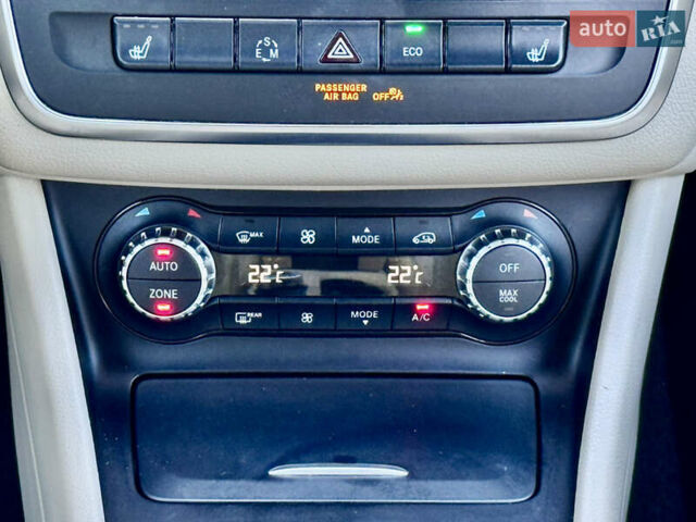 Черный Мерседес ЦЛА-класс, объемом двигателя 1.99 л и пробегом 199 тыс. км за 15500 $, фото 26 на Automoto.ua