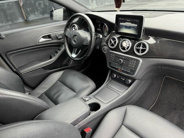 Черный Мерседес ЦЛА-класс, объемом двигателя 2 л и пробегом 90 тыс. км за 13500 $, фото 17 на Automoto.ua