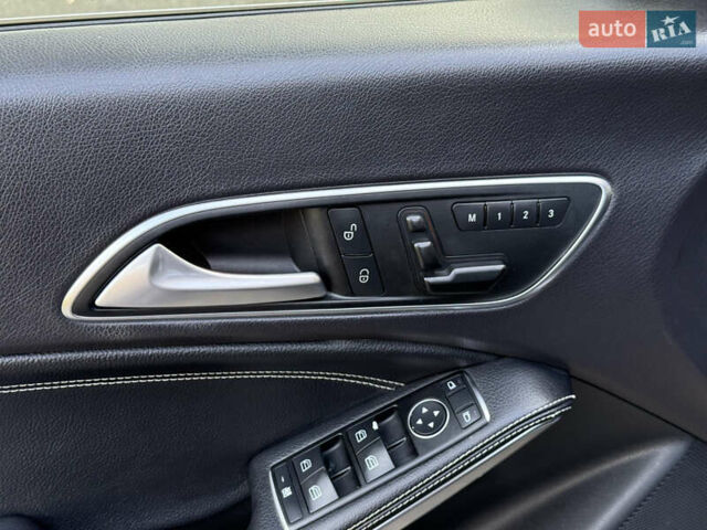 Черный Мерседес ЦЛА-класс, объемом двигателя 1.99 л и пробегом 195 тыс. км за 12499 $, фото 33 на Automoto.ua