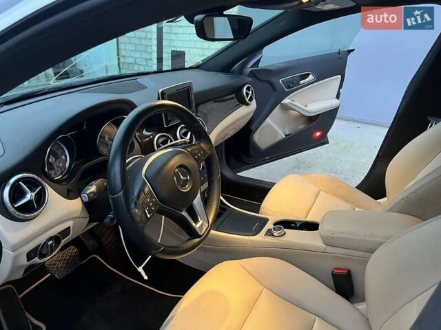 Чорний Мерседес ЦЛА-клас, об'ємом двигуна 2 л та пробігом 82 тис. км за 10900 $, фото 28 на Automoto.ua