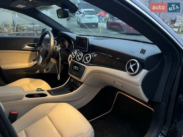Чорний Мерседес ЦЛА-клас, об'ємом двигуна 2 л та пробігом 82 тис. км за 10900 $, фото 30 на Automoto.ua