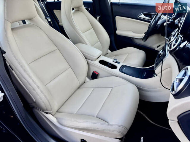 Черный Мерседес ЦЛА-класс, объемом двигателя 1.99 л и пробегом 199 тыс. км за 15500 $, фото 43 на Automoto.ua