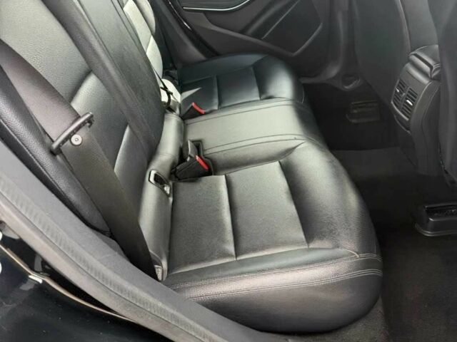 Чорний Мерседес ЦЛА-клас, об'ємом двигуна 2 л та пробігом 88 тис. км за 2800 $, фото 11 на Automoto.ua